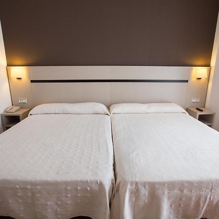 Hotel Costa Brava บลาเนส ภายนอก รูปภาพ