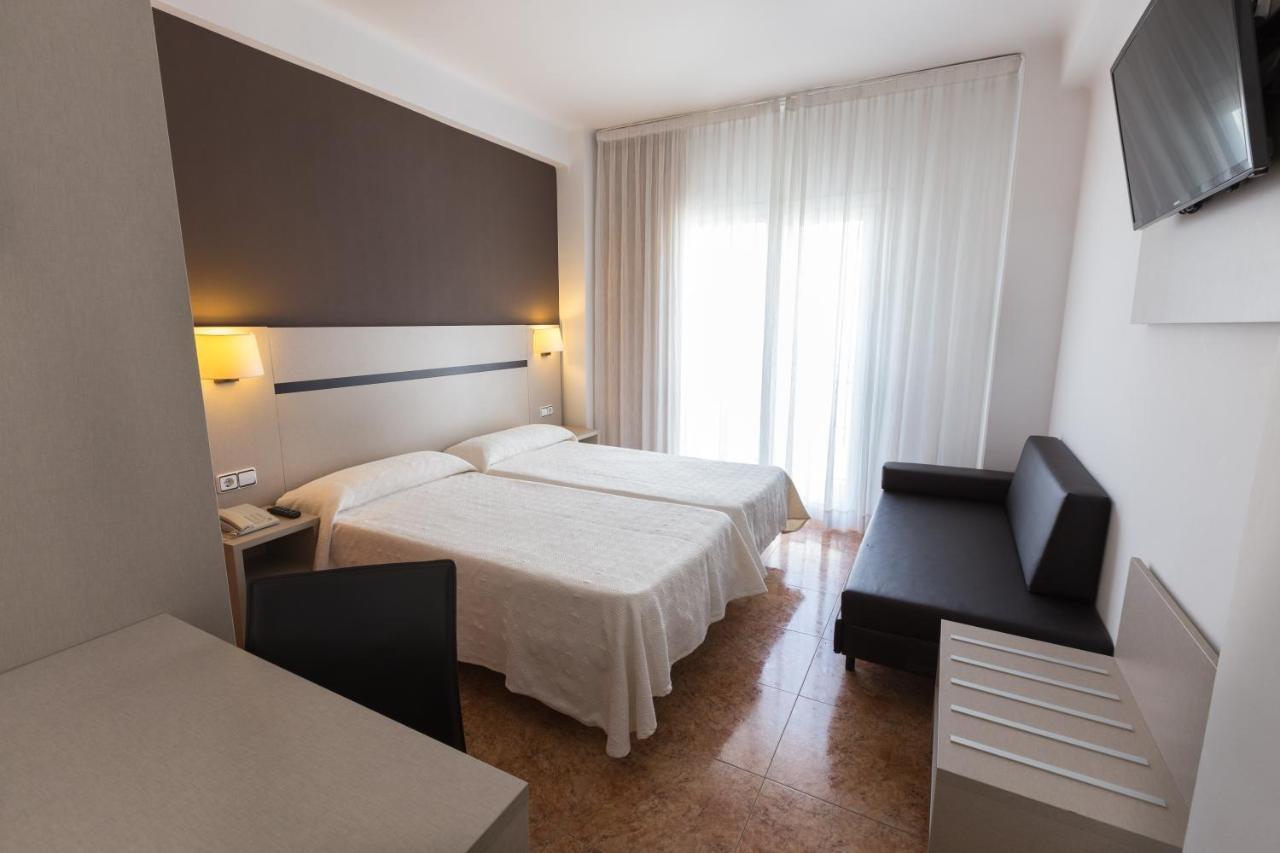 Hotel Costa Brava บลาเนส ภายนอก รูปภาพ