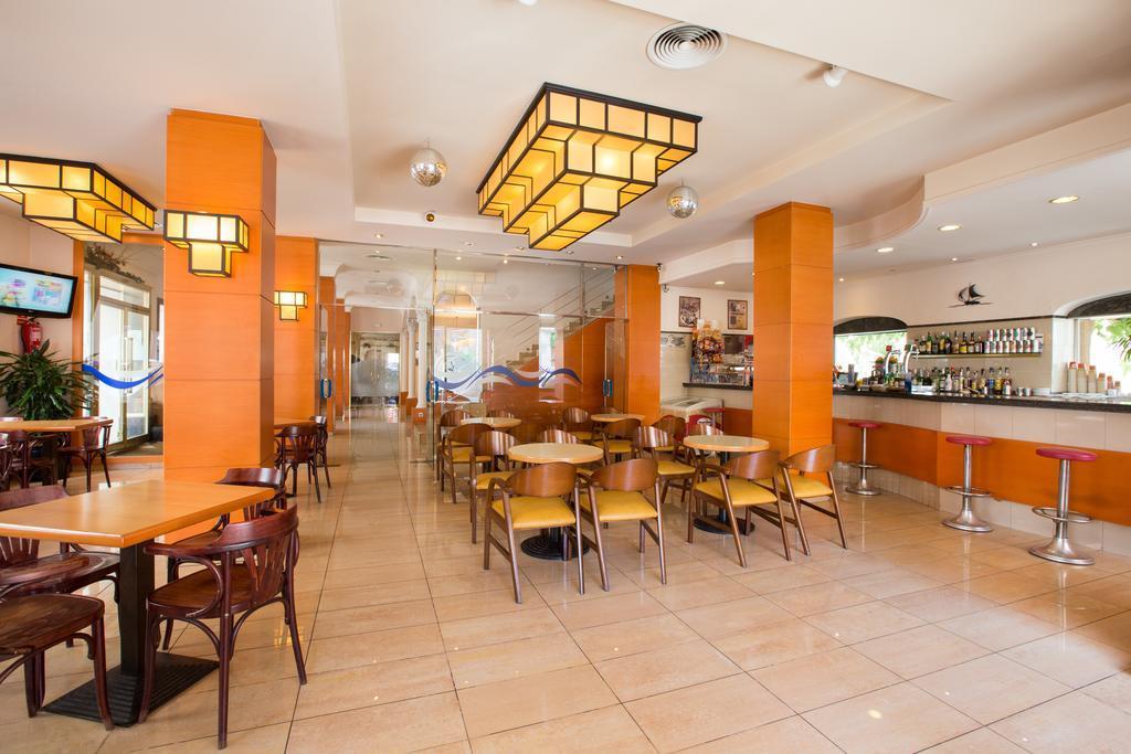Hotel Costa Brava บลาเนส ภายนอก รูปภาพ
